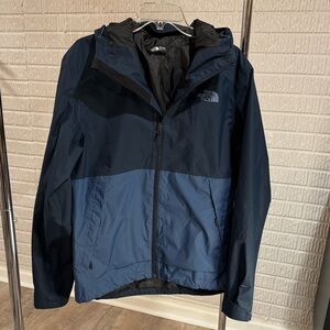 NWOT The North Face Millerton Two-Tone Navy and Blue Hooded Rain Jacket